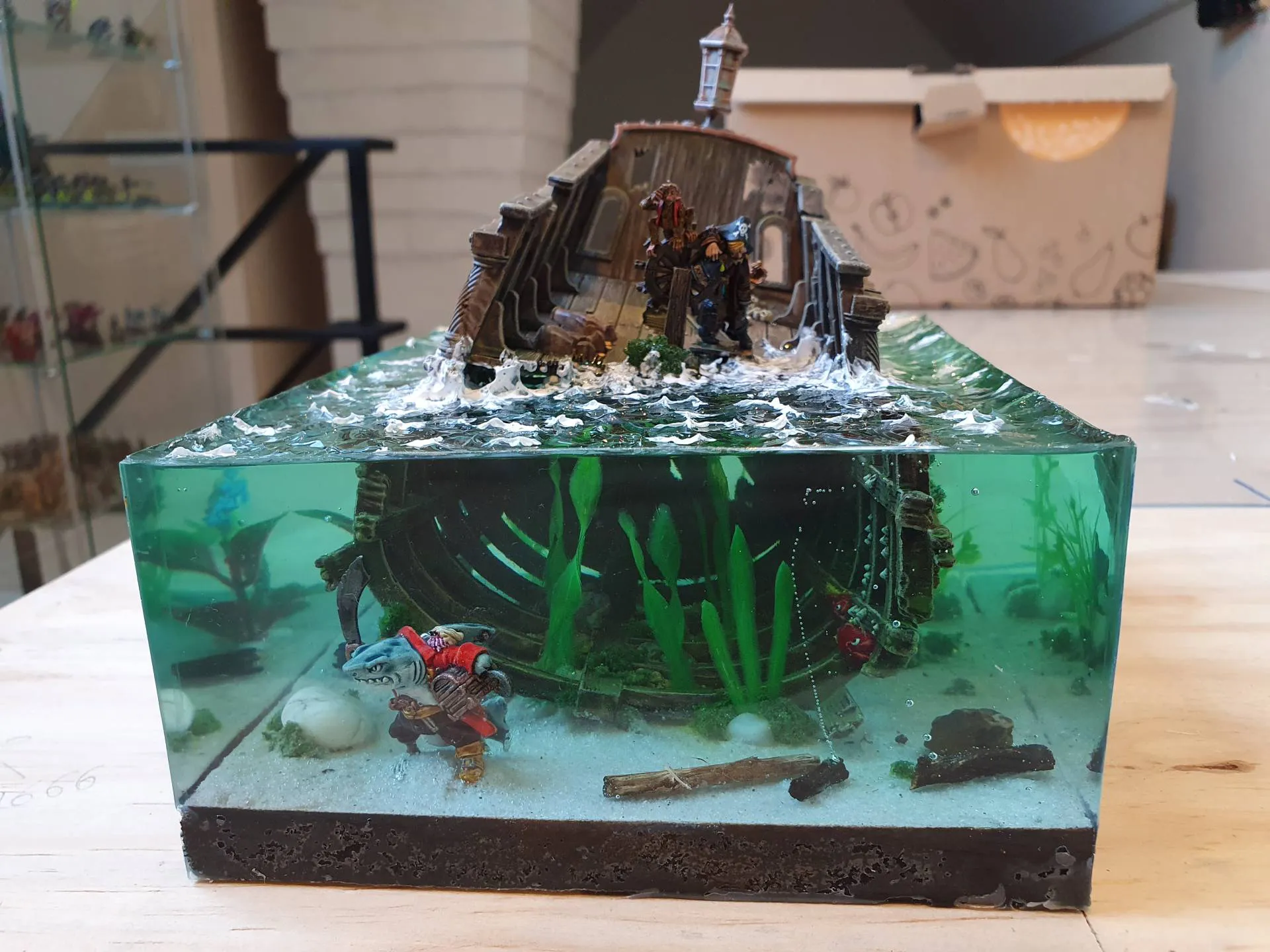 SchiffswrackDiorama mit Epoxidharz Kundenprojekte